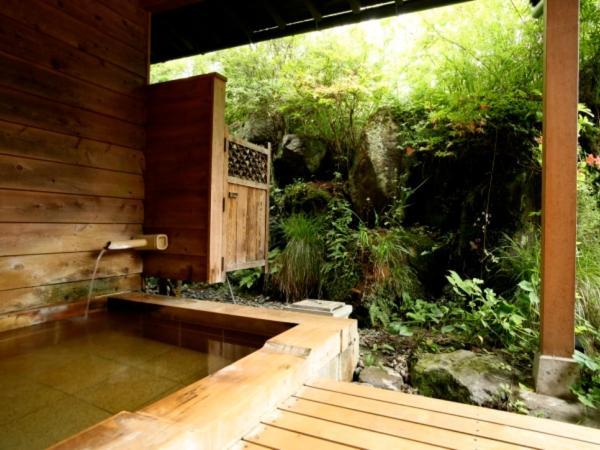 Ryokan Kutsuroginoya Yuu Такаяма Экстерьер фото