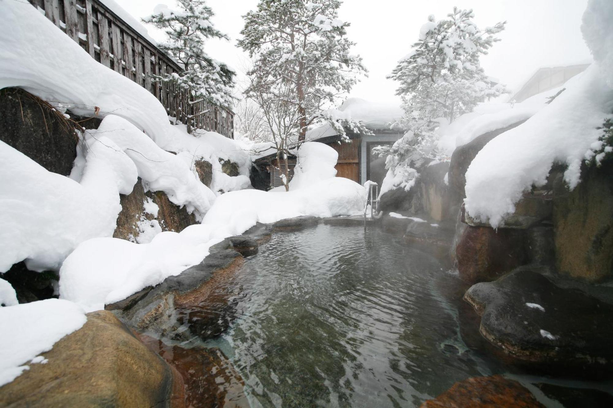 Ryokan Kutsuroginoya Yuu Такаяма Экстерьер фото